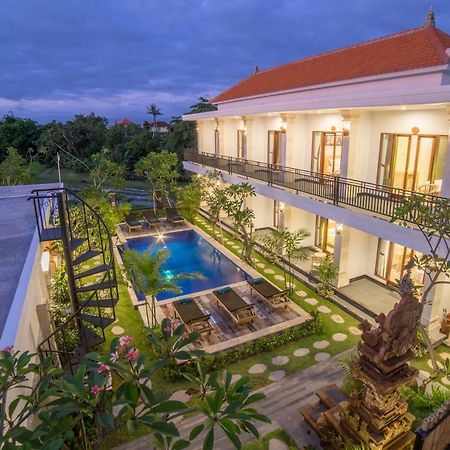 Lila Loka Homestay Canggu Buitenkant foto